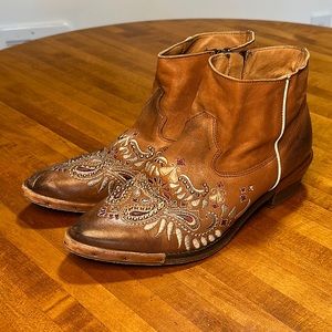 Sundance Embroidered Short Leather Boots